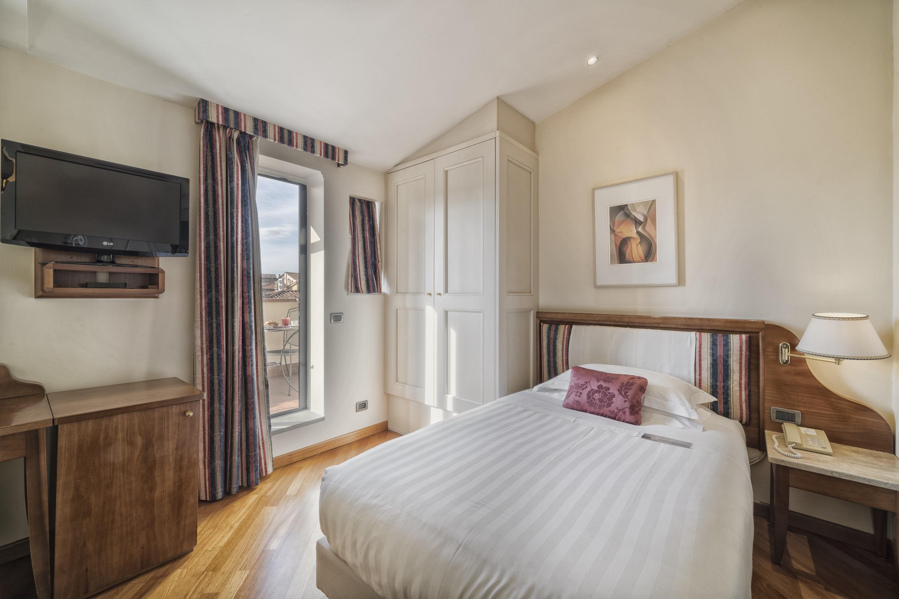 B&B Hotel Firenze Laurus Al Duomo Exterior photo