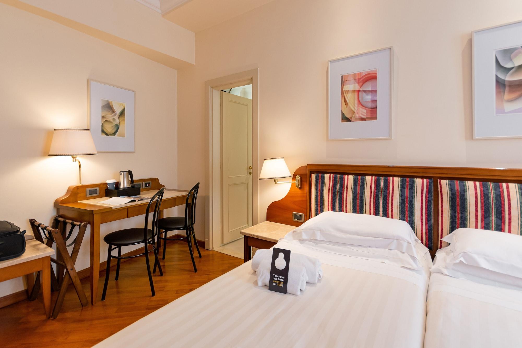 B&B Hotel Firenze Laurus Al Duomo Exterior photo